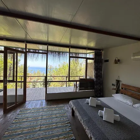 Honey Hill Forest Cabins By The Sea * ファラリア