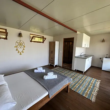 Honey Hill Forest Cabins By The Sea ファラリア