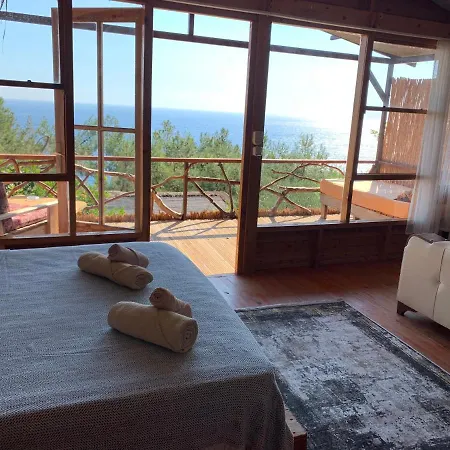 Bed & Breakfast Honey Hill Forest Cabins By The Sea
